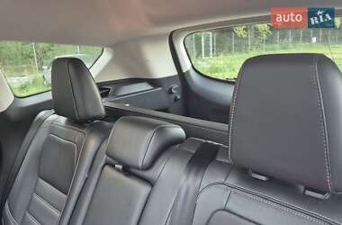 Позашляховик / Кросовер Ford Escape 2018 в 