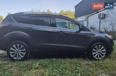 Позашляховик / Кросовер Ford Escape 2018 в 