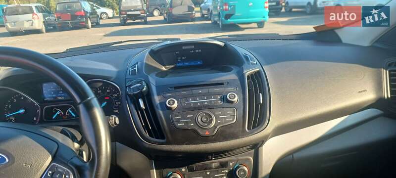 Внедорожник / Кроссовер Ford Escape 2016 в Любомле