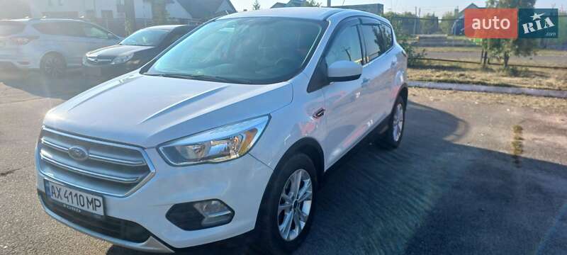 Внедорожник / Кроссовер Ford Escape 2016 в Любомле