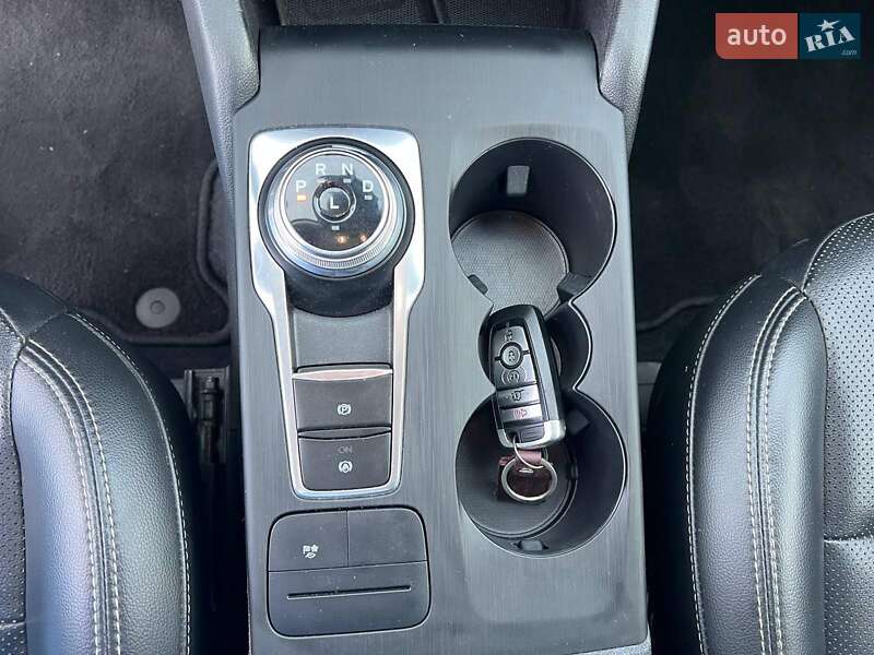 Внедорожник / Кроссовер Ford Escape 2020 в Львове