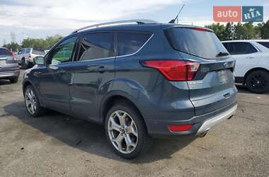 Внедорожник / Кроссовер Ford Escape 2019 в 