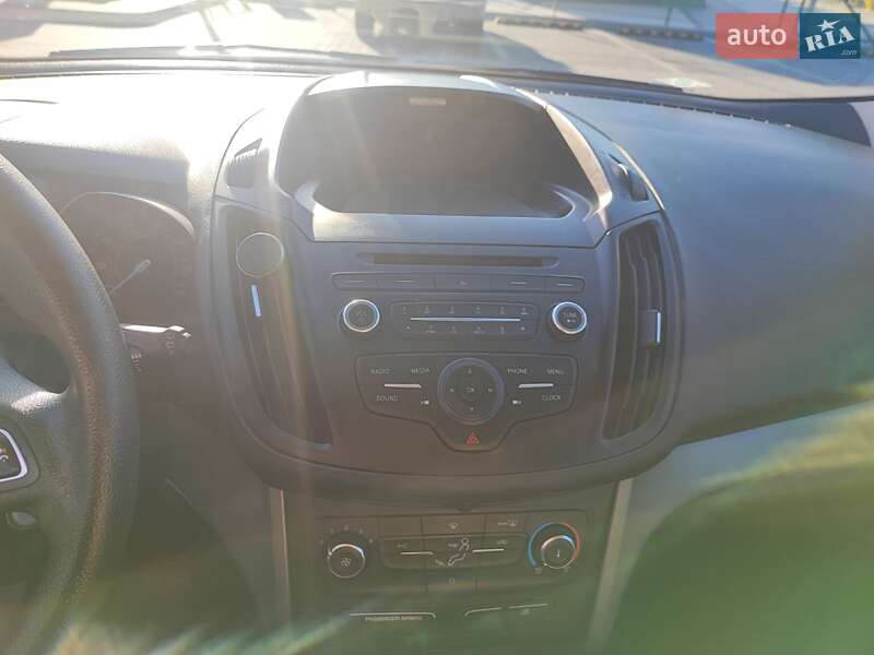 Внедорожник / Кроссовер Ford Escape 2017 в Киеве