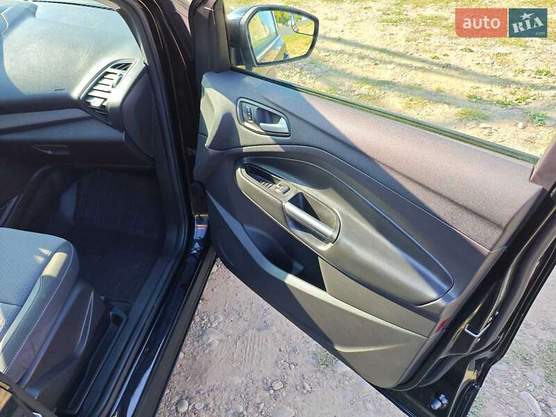 Позашляховик / Кросовер Ford Escape 2017 в Івано-Франківську фото 38 Позашляховик / Кросовер Ford Escape 2017 в Івано-Франківську