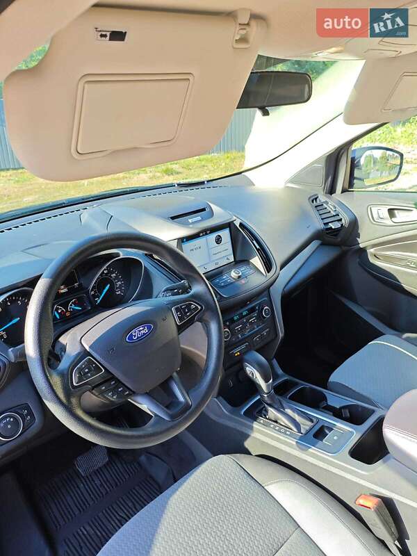 Позашляховик / Кросовер Ford Escape 2017 в Івано-Франківську фото 16 Позашляховик / Кросовер Ford Escape 2017 в Івано-Франківську