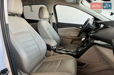 Внедорожник / Кроссовер Ford Escape 2014 в 