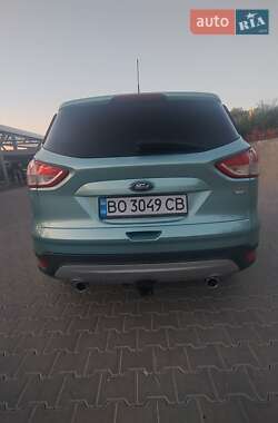 Внедорожник / Кроссовер Ford Escape 2013 в 