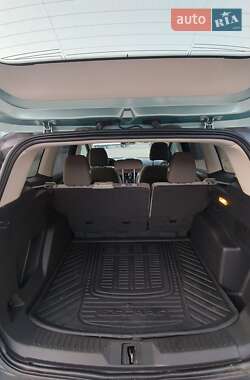 Внедорожник / Кроссовер Ford Escape 2013 в 