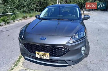 Внедорожник / Кроссовер Ford Escape 2022 в 