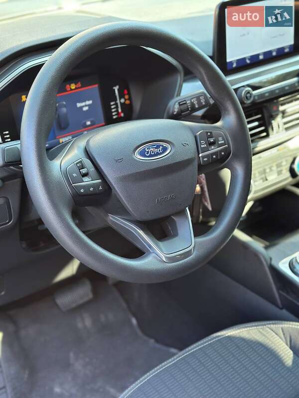 Внедорожник / Кроссовер Ford Escape 2023 в Киеве