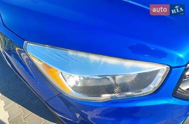 Внедорожник / Кроссовер Ford Escape 2017 в 