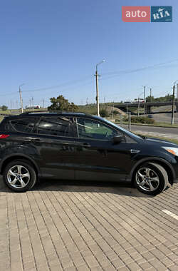 Внедорожник / Кроссовер Ford Escape 2013 в 