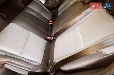 Внедорожник / Кроссовер Ford Escape 2015 в 