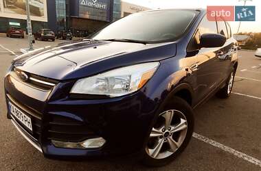 Внедорожник / Кроссовер Ford Escape 2015 в 
