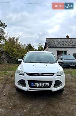 Внедорожник / Кроссовер Ford Escape 2013 в Александрие