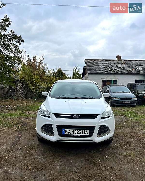 Внедорожник / Кроссовер Ford Escape 2013 в 
