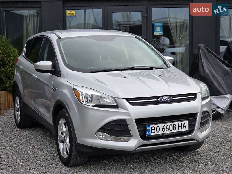 Внедорожник / Кроссовер Ford Escape 2015 в Тернополе