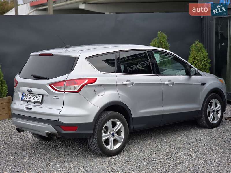 Внедорожник / Кроссовер Ford Escape 2015 в Тернополе