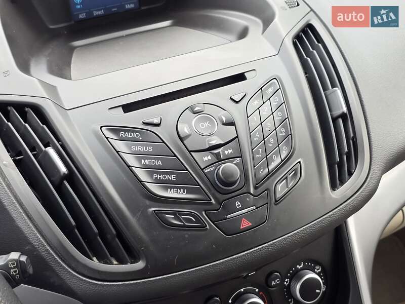 Внедорожник / Кроссовер Ford Escape 2015 в Тернополе