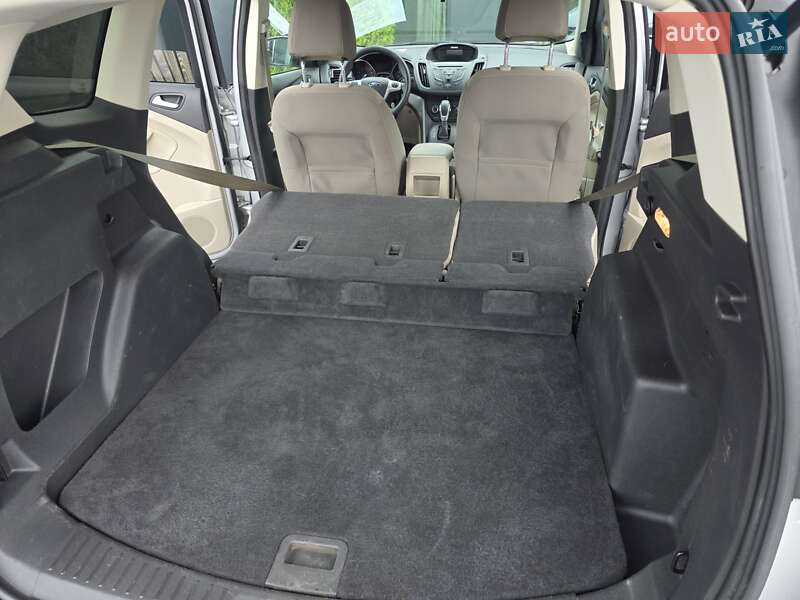 Внедорожник / Кроссовер Ford Escape 2015 в Тернополе