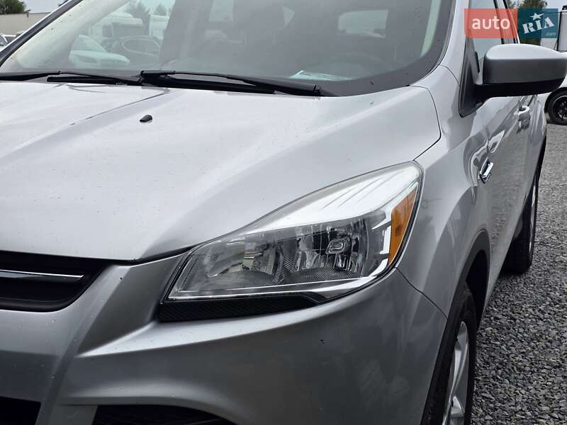 Внедорожник / Кроссовер Ford Escape 2015 в Тернополе