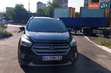 Внедорожник / Кроссовер Ford Escape 2018 в 