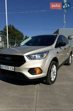 Внедорожник / Кроссовер Ford Escape 2016 в Павлограде