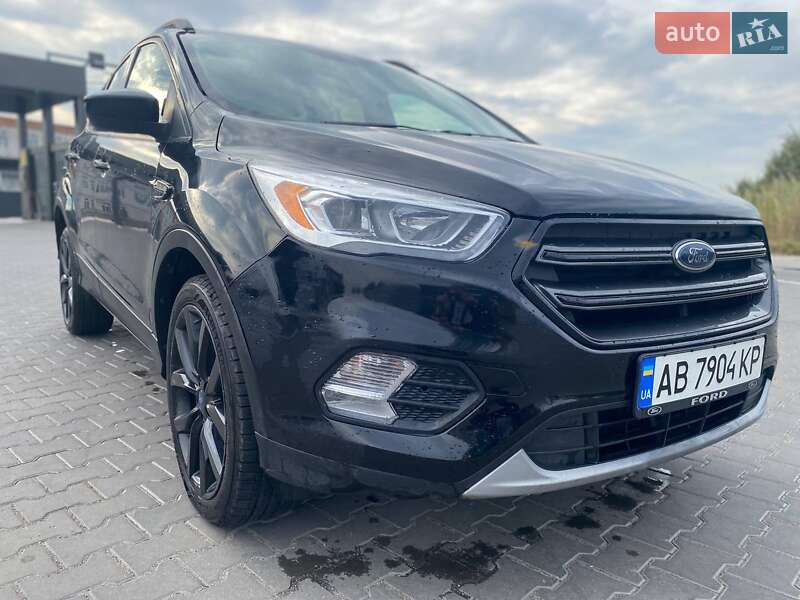 Внедорожник / Кроссовер Ford Escape 2019 в Виннице