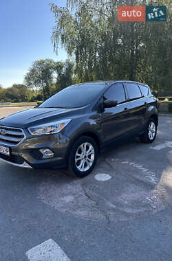 Внедорожник / Кроссовер Ford Escape 2017 в Лозовой