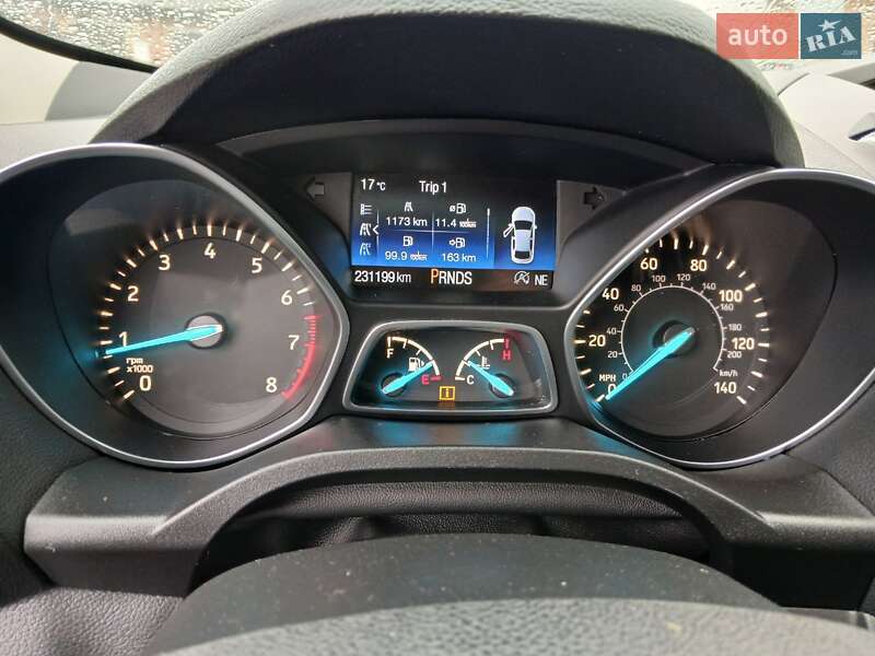 Внедорожник / Кроссовер Ford Escape 2016 в Луцке