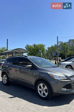 Внедорожник / Кроссовер Ford Escape 2012 в 