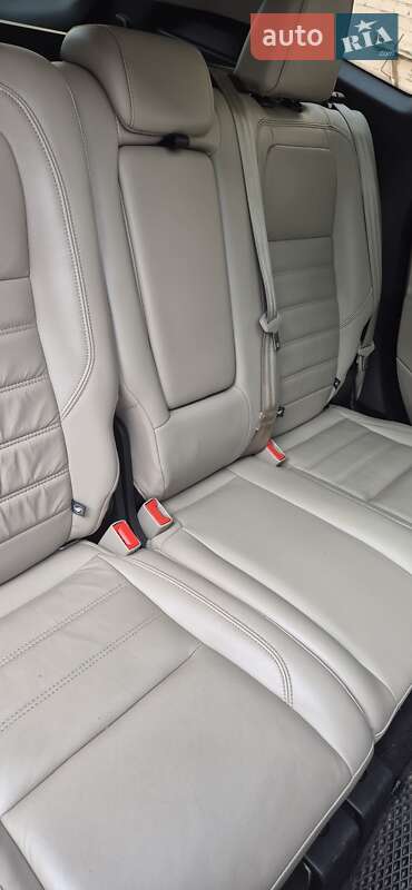 Внедорожник / Кроссовер Ford Escape 2017 в Киеве