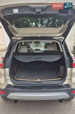 Позашляховик / Кросовер Ford Escape 2017 в Києві