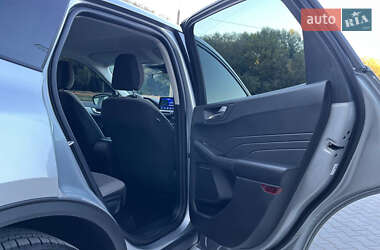 Позашляховик / Кросовер Ford Escape 2021 в 