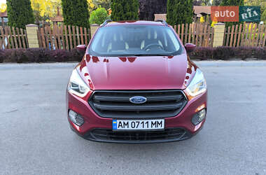 Внедорожник / Кроссовер Ford Escape 2016 в 
