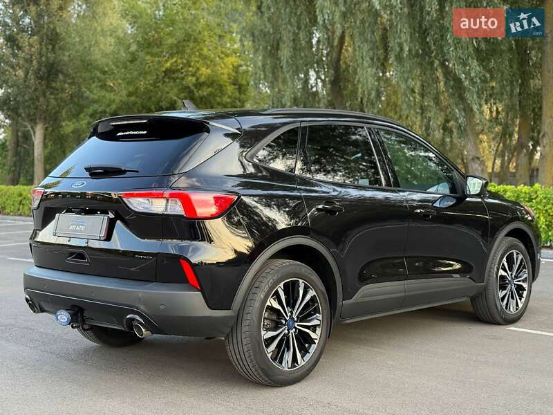 Внедорожник / Кроссовер Ford Escape 2022 в Киеве
