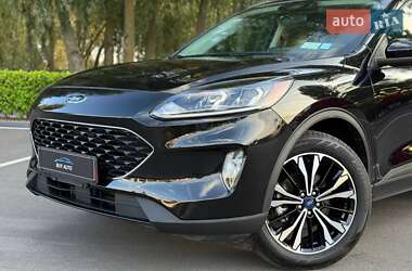 Внедорожник / Кроссовер Ford Escape 2022 в 