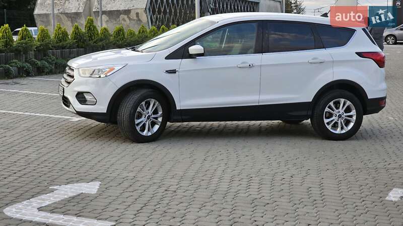 Внедорожник / Кроссовер Ford Escape 2019 в Тернополе фото 16 Внедорожник / Кроссовер Ford Escape 2019 в Тернополе