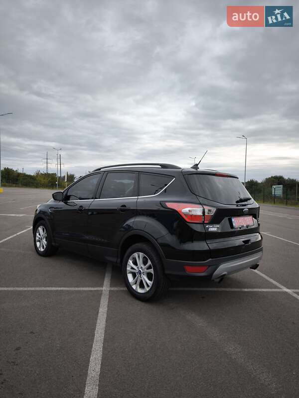 Внедорожник / Кроссовер Ford Escape 2018 в Ровно