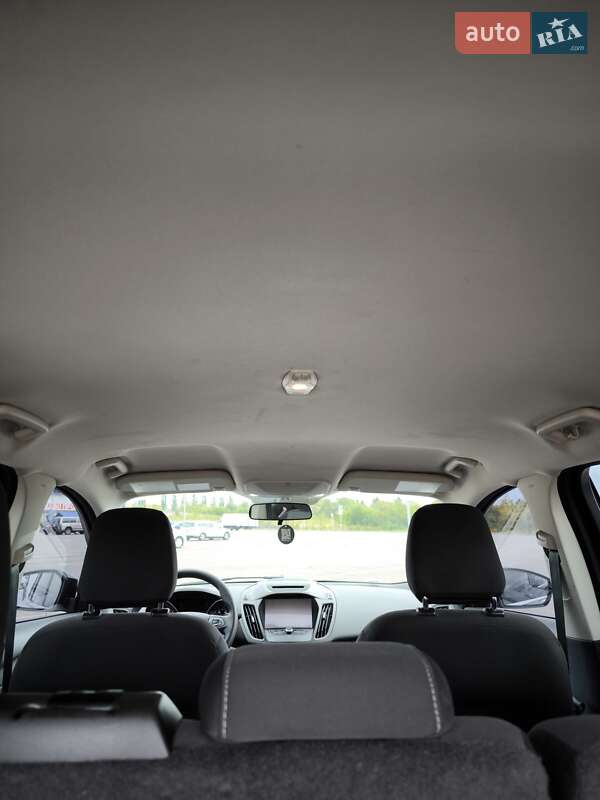 Внедорожник / Кроссовер Ford Escape 2018 в Ровно