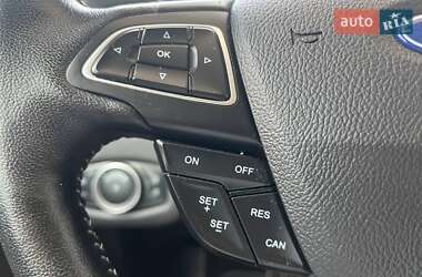 Позашляховик / Кросовер Ford Escape 2019 в 