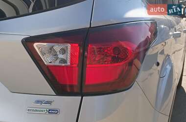 Внедорожник / Кроссовер Ford Escape 2019 в 