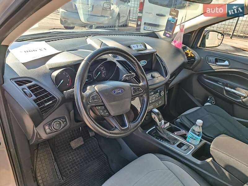 Внедорожник / Кроссовер Ford Escape 2019 в Харькове