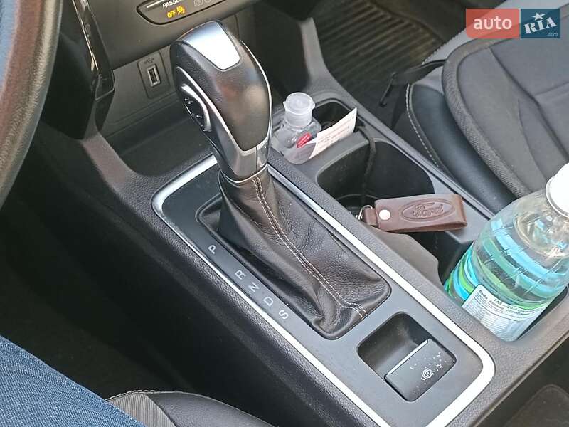 Внедорожник / Кроссовер Ford Escape 2019 в Харькове