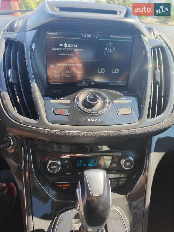Внедорожник / Кроссовер Ford Escape 2015 в Одессе