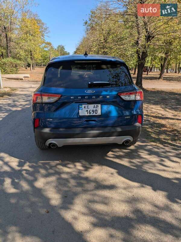 Позашляховик / Кросовер Ford Escape 2022 в Кривому Розі