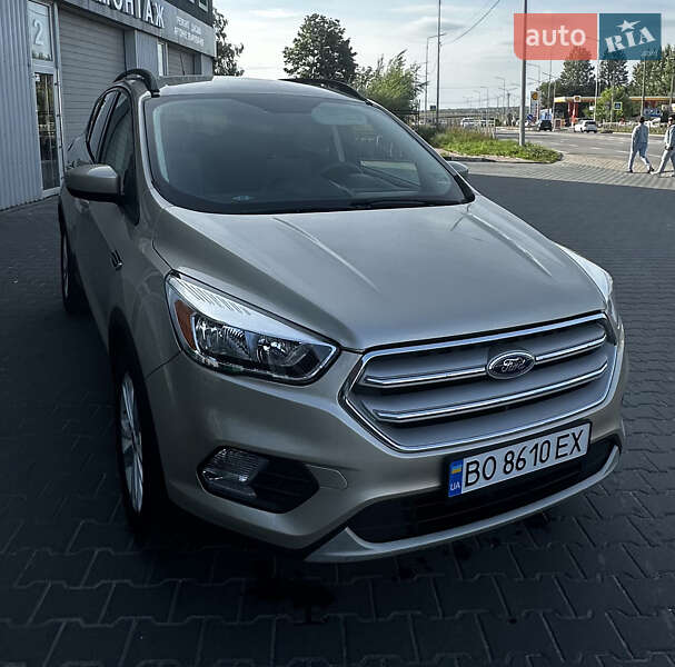 Внедорожник / Кроссовер Ford Escape 2018 в Тернополе
