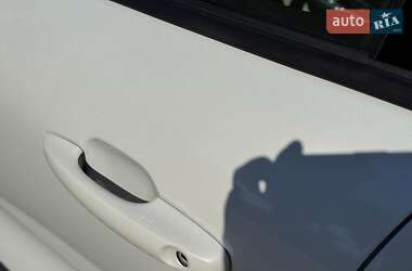 Позашляховик / Кросовер Ford Escape 2021 в 