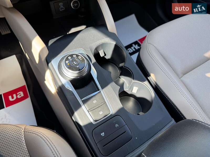 Внедорожник / Кроссовер Ford Escape 2021 в Запорожье