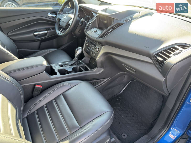 Внедорожник / Кроссовер Ford Escape 2019 в Киеве